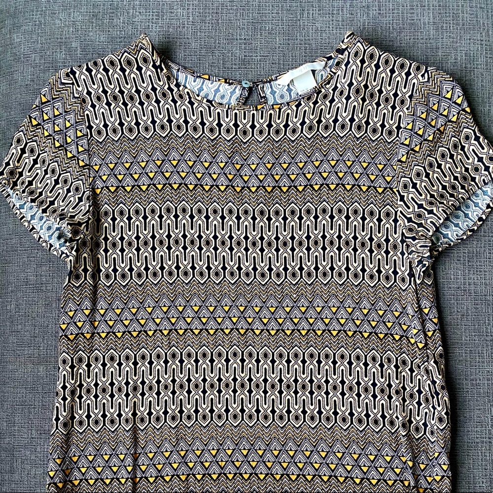 H&M short sleeve dress top - size 2
